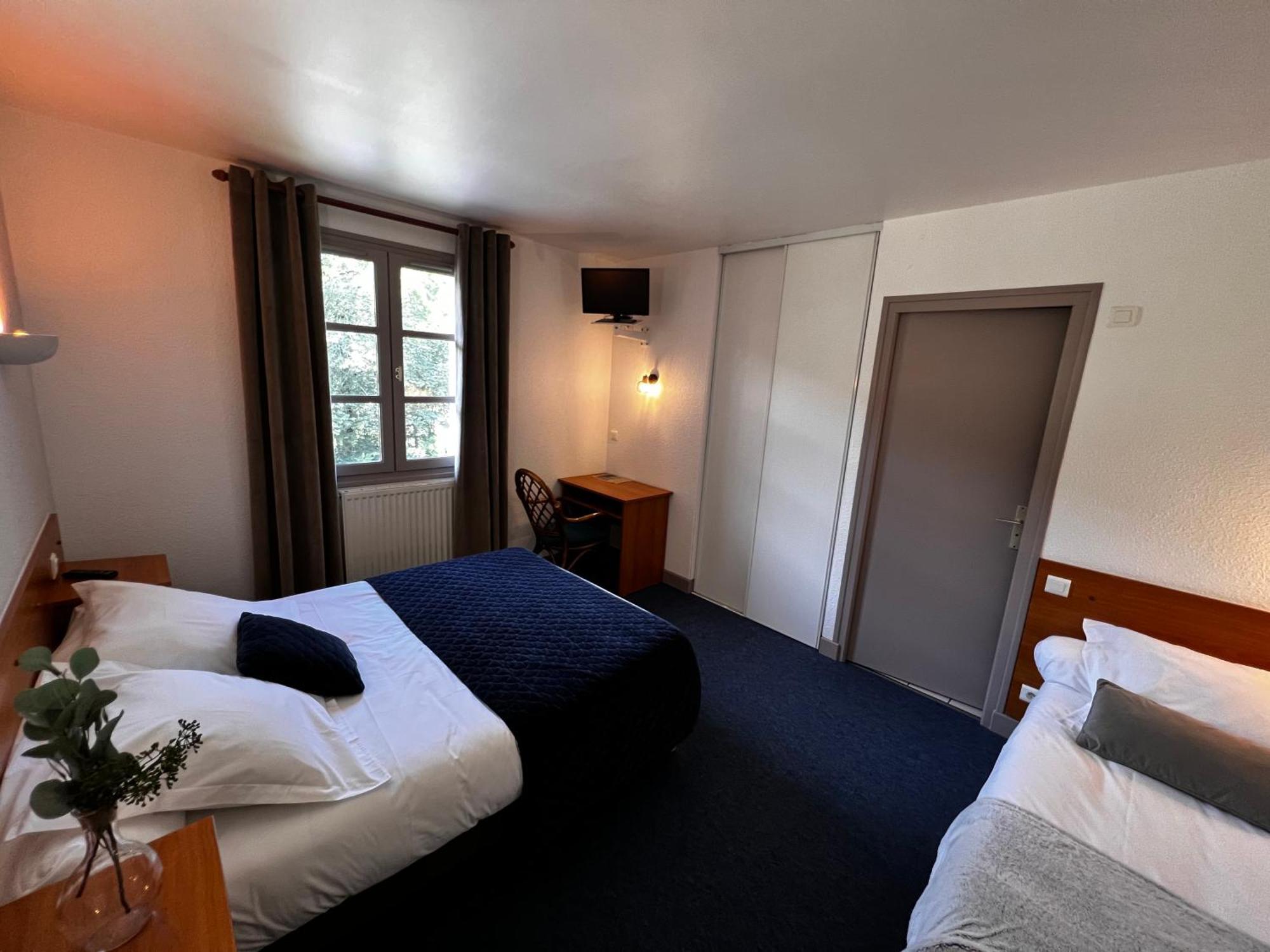 L'Escoundillou Hotel Saint-Jacques-des-Blats Buitenkant foto