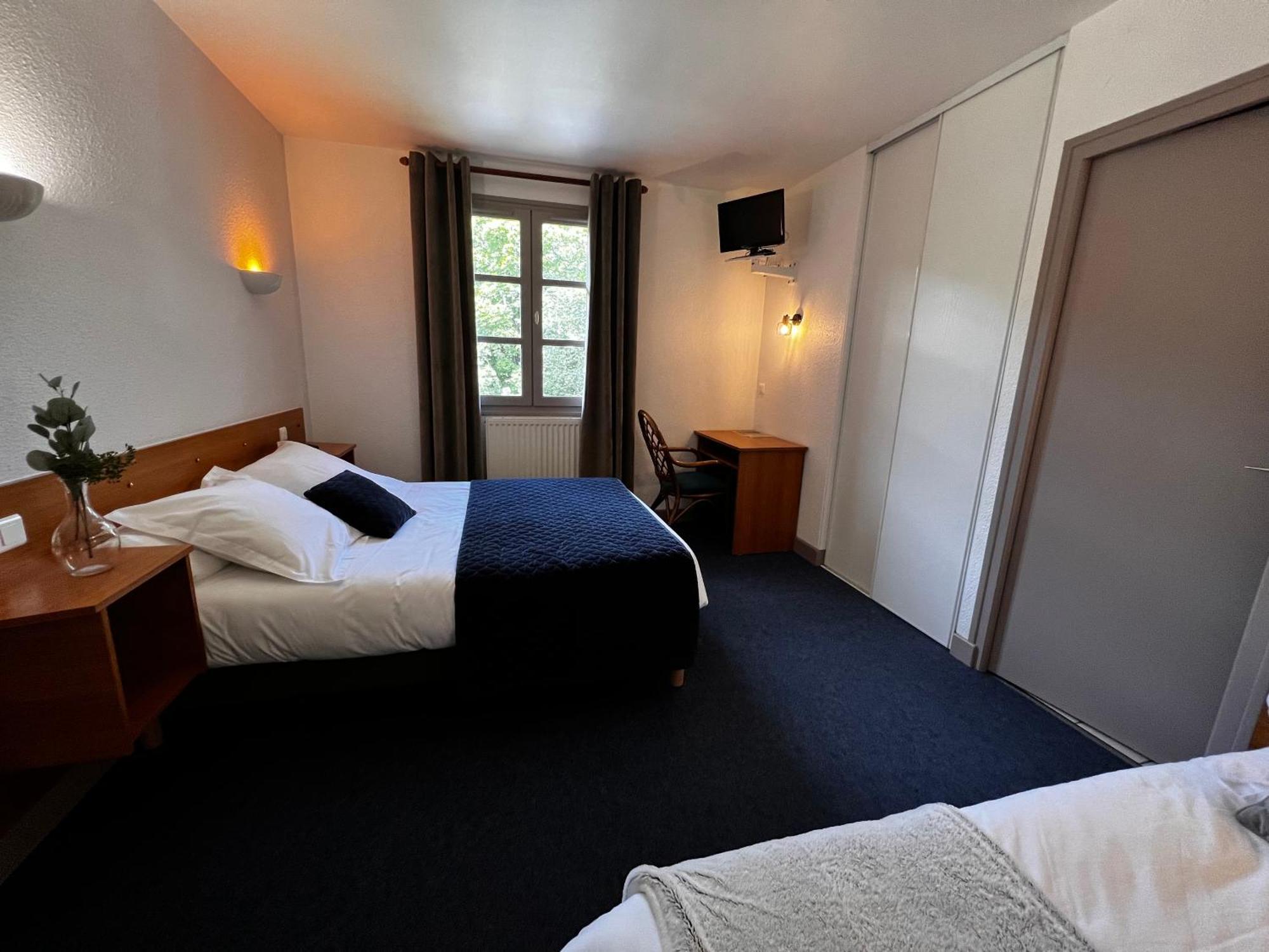 L'Escoundillou Hotel Saint-Jacques-des-Blats Buitenkant foto