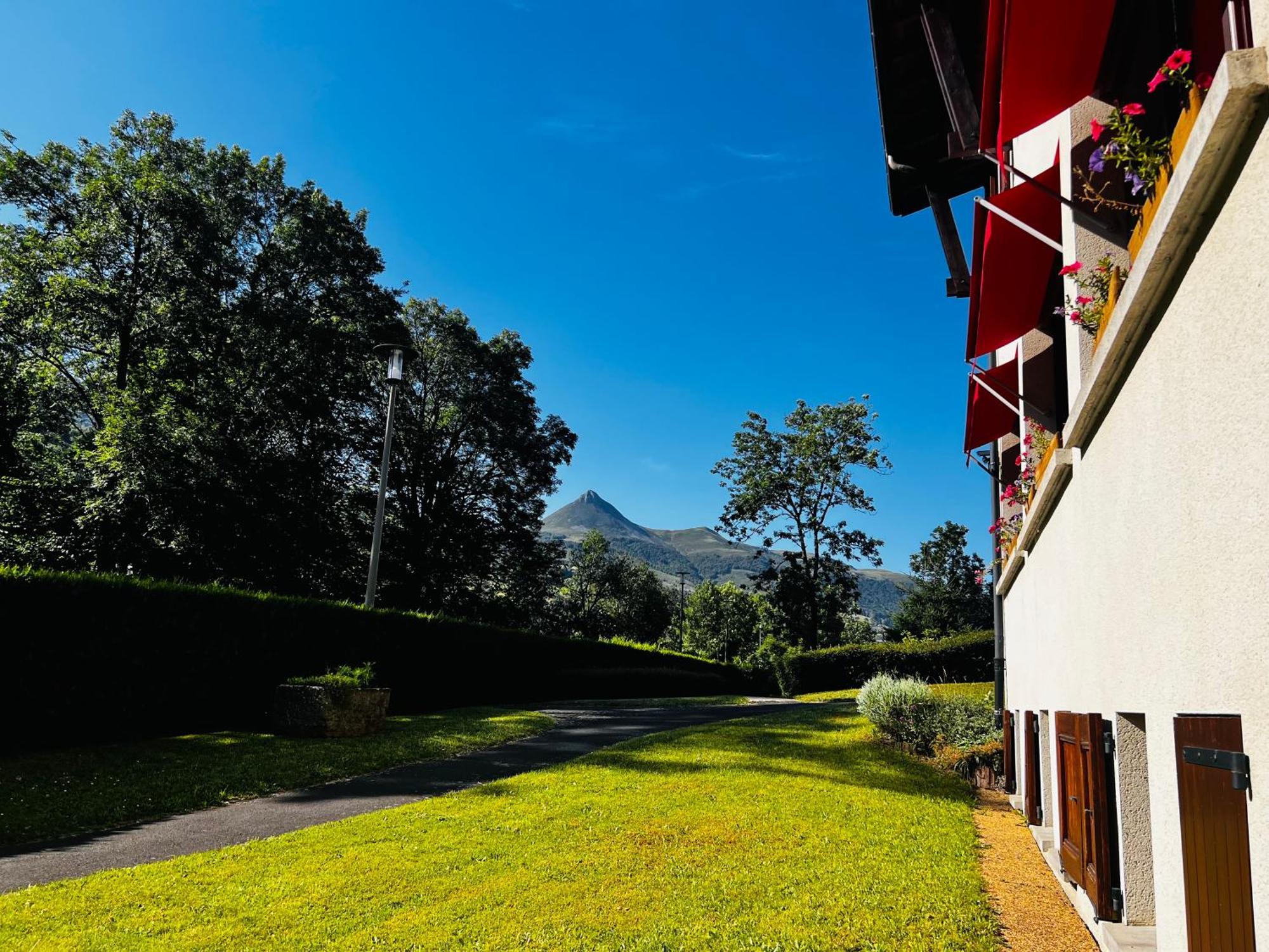 L'Escoundillou Hotel Saint-Jacques-des-Blats Buitenkant foto
