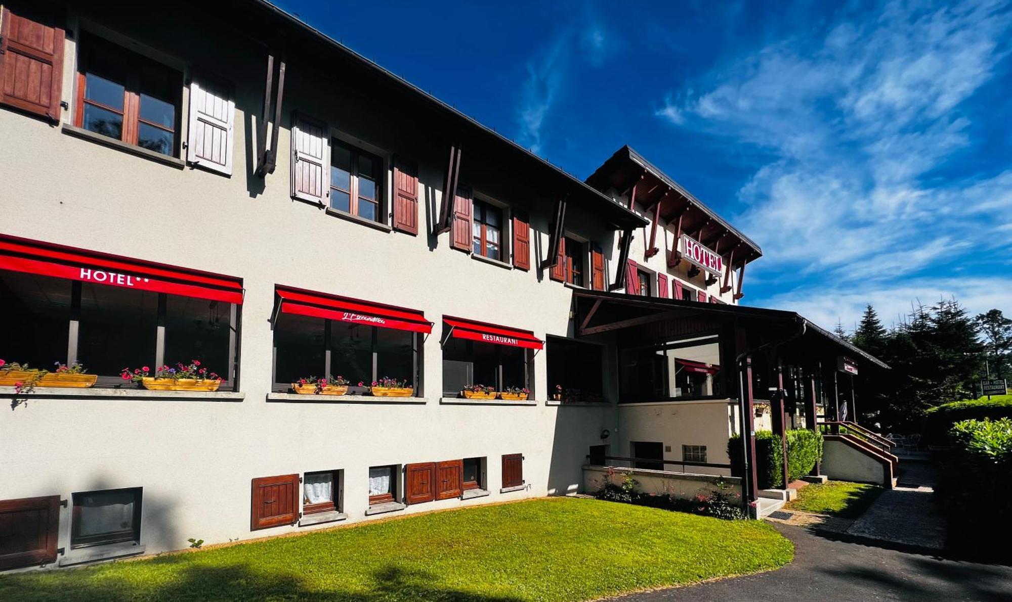 L'Escoundillou Hotel Saint-Jacques-des-Blats Buitenkant foto