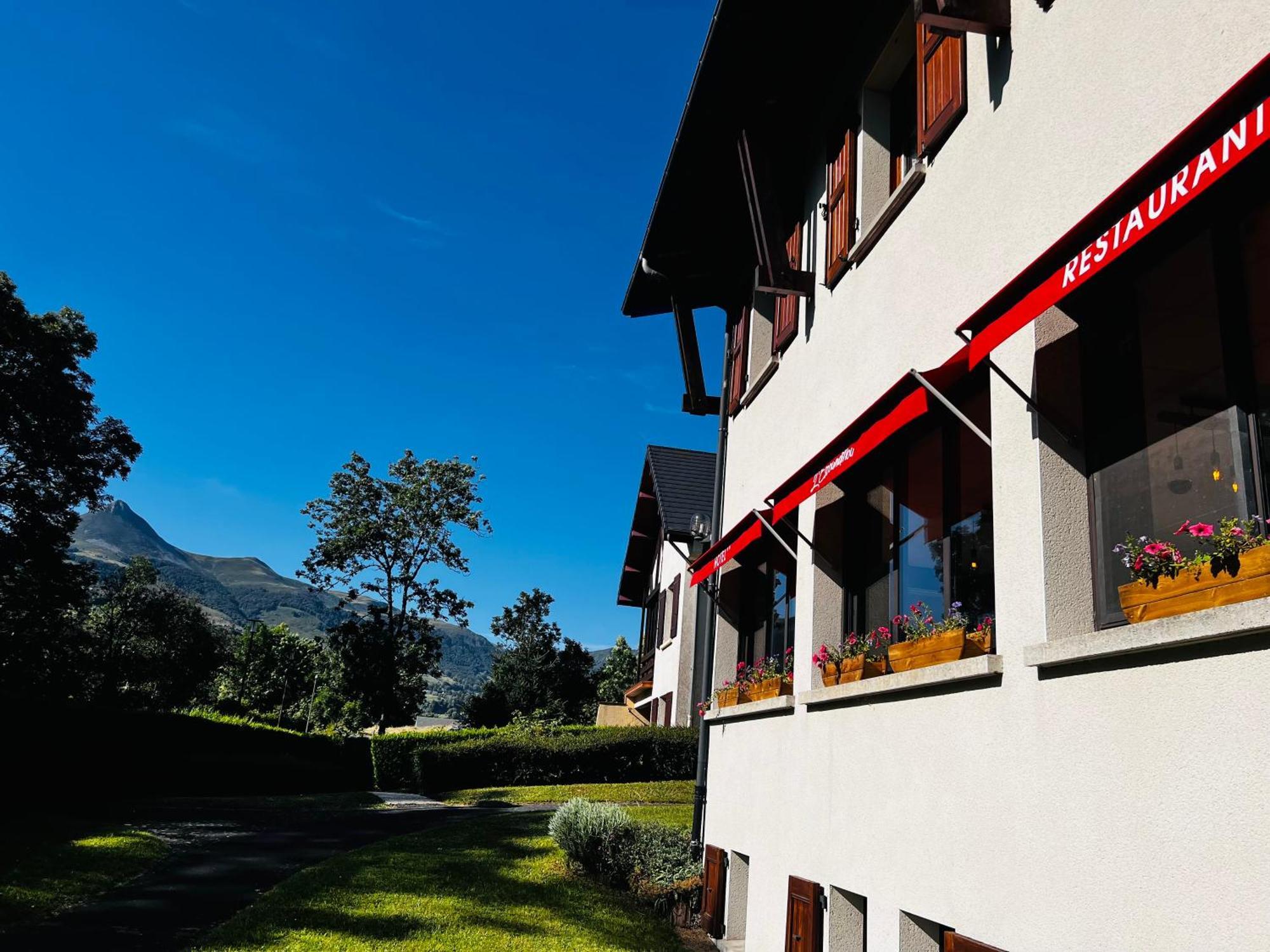 L'Escoundillou Hotel Saint-Jacques-des-Blats Buitenkant foto